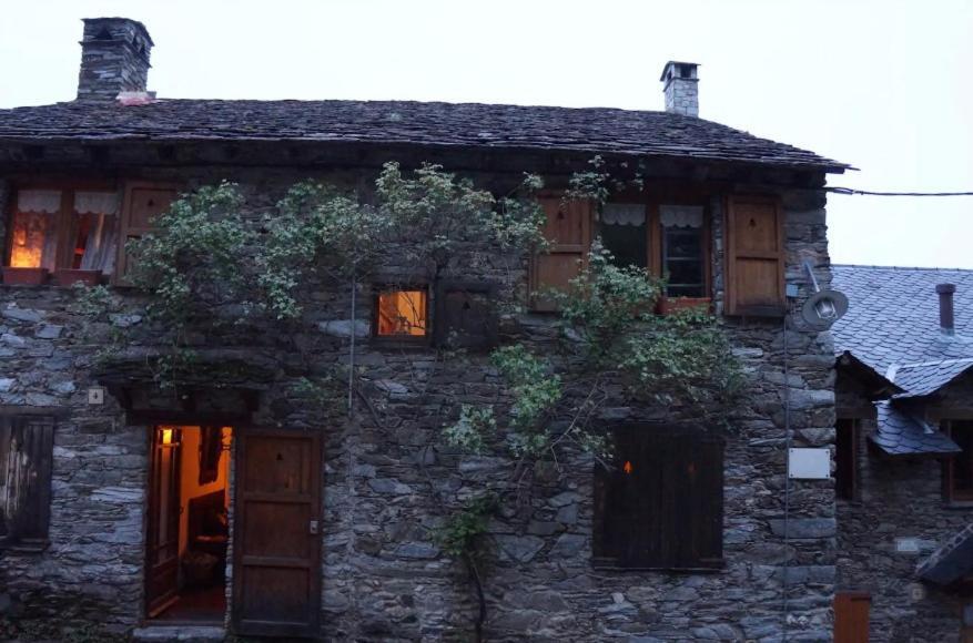 克拉尔夫斯Casa De La Font De Dalt别墅 外观 照片